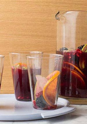 A picture of Red wine sangria.