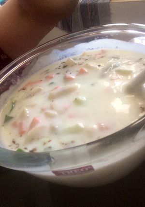 A picture of Mix veg and mix fruit raita.