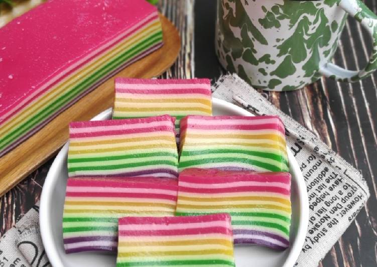 Resep Lapis Rainbow tepung tapioka Anti Gagal