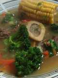 Sopa de ossobuco com milho