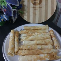 A picture of Wafer rolls.