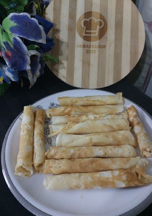 A picture of Wafer rolls.