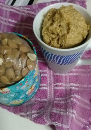 Una foto de Mug cake integral con almendras💮