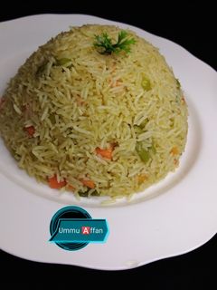 Fried rice With vegetables ainihin hoton girkin