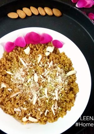 A picture of Mava Meva Laapsi.