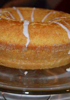 Foto de Bundt Cake de Limão com glacê