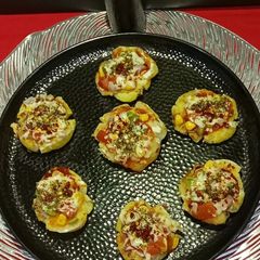 Crispy and soft mini Potato Pizza A picture of Crispy and soft mini Potato Pizza.