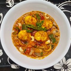 A picture of Karahi Egg Masala.