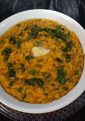 A picture of Kathiyawadi Masala Khichdi.