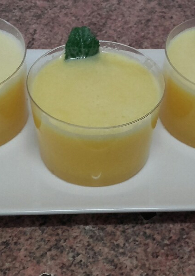 Una foto de Batido de piña y naranja *receta sana y rápida