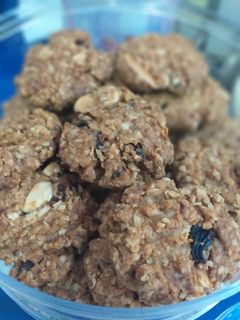 Foto resep Oatmel almond raisin cookies
