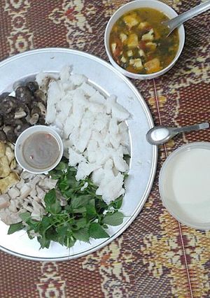 Hình của món Bún đậu mâm.
