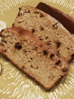 Una foto de Panqué de plátano, chía y chispas de chocolate delicioso y ultranutritivo