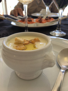 Una foto de Vichyssoise o crema de puerros fría 😋😋