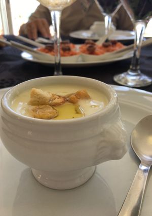 Foto principal de Vichyssoise o crema de puerros fría 😋😋