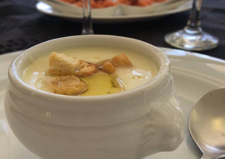 Vichyssoise o crema de puerros fría 😋😋
