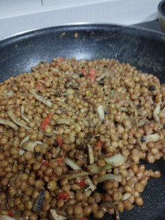 Una foto de 🥣 Lentejas con champiñones