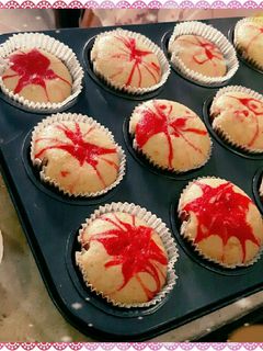صورة لوصفة كب كيك 🍰 الماء💦 والليمون 🍋 خفيف وهش 😋