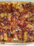 Maccheroni al forno, con “keftedakia” e “suzuki”