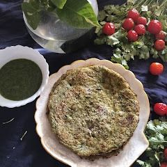 A picture of Green moong dal cheela.