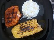 Una foto de pechuga pollo asado