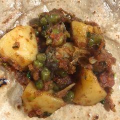 A picture of Aloo matar gajar.