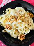 Tagliatelle con crema di noci e quark magro