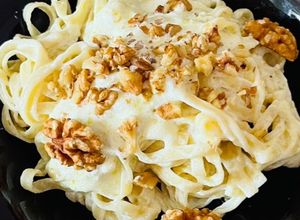 Foto di Tagliatelle con crema di noci e quark magro