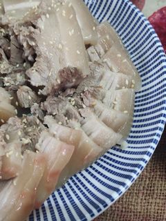 一鍋多菜料理-蒜泥白肉 的食譜成品照片