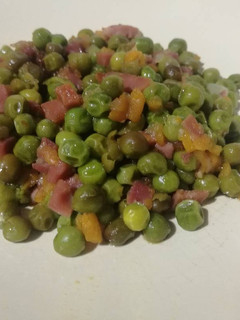 Una foto de Guisantes con jamón en olla GM