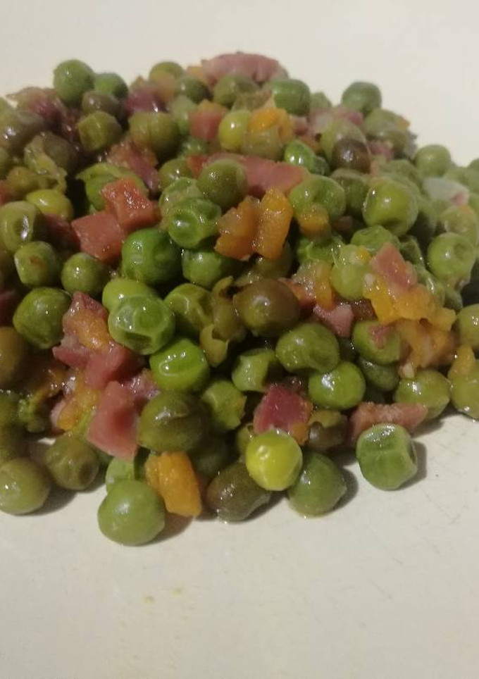 Una foto de Guisantes con jamón en olla GM