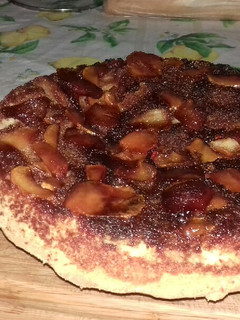 Una foto de Torta de manzana acaramelada