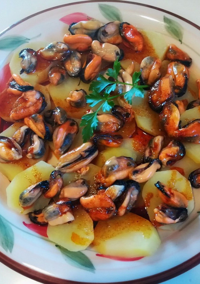 Una foto de Mejillones a la gallega