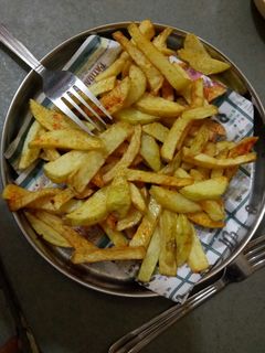 પોટેટો ચિપ્સ રેસીપી મુખ્ય ફોટો