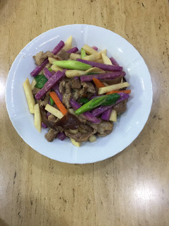 山藥拌炒梅花肉 的食譜成品照片