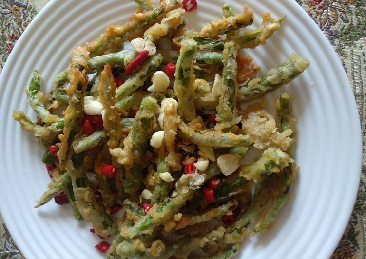 Olahan Buncis lapis tepung kriuk with bwg putih &amp; cabe sangrai | Cara Membuat Buncis lapis tepung kriuk with bwg putih &amp; cabe sangrai Yang Enak Banget