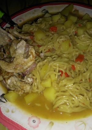 A picture of Indomie with arish and scramble eggs.