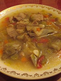 Una foto de Sopa de alcachofascon carne magra de cerdo
