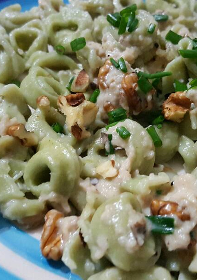 Una foto de Pastas con salsa de nueces