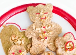 Una foto de Galletas de avena con nuez / oatmeal walnut cookies
