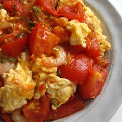 A picture of Prawns Tomatoes & Egg Stirfry.