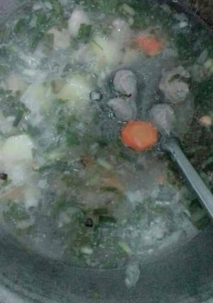 Foto resep Sup sayur bakso ceria💛