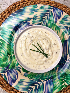 Una foto de Salsa de queso batido ligera para ensaladas con Monsieur Cuisine Connect