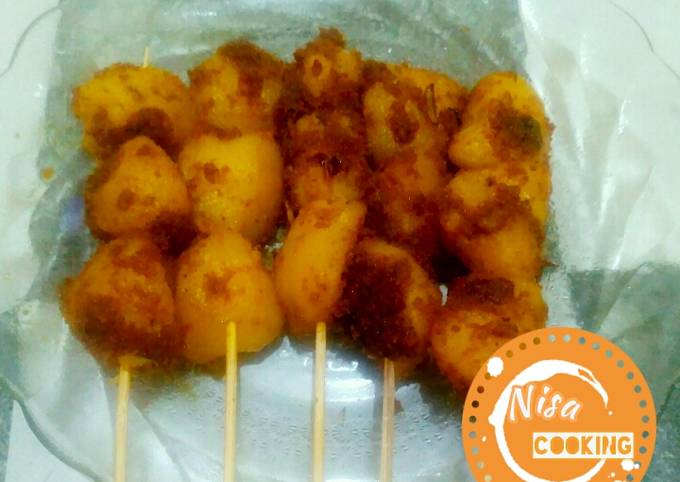 49. Sate Kentang Bumbu Rendang Serundeng