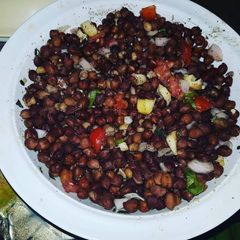 A picture of Black Chickpeas Salad.