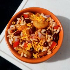 Crispy Macaroni Bhel A picture of Crispy Macaroni Bhel.