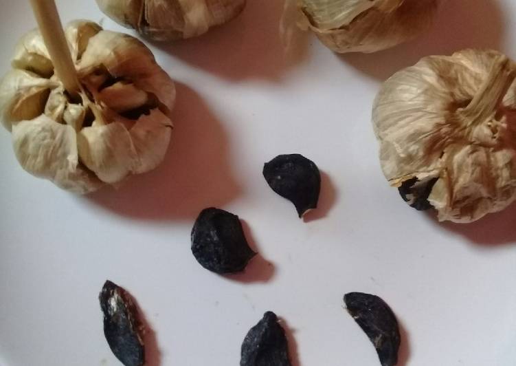 Black garlic/bawang putih hitam