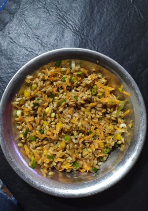 Una foto de Ensalada de cebada con zanahoria, cebolla y morrón