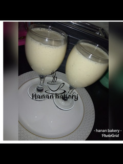 A picture of Banana smoothie.