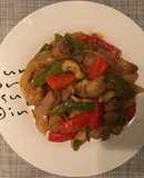Carne y verduras con vinagre de arroz